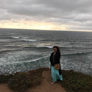 Meet your Posher, Dahlia